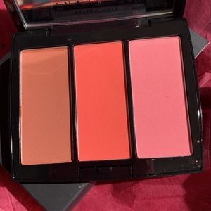 NWT Anastasia Blush Trio